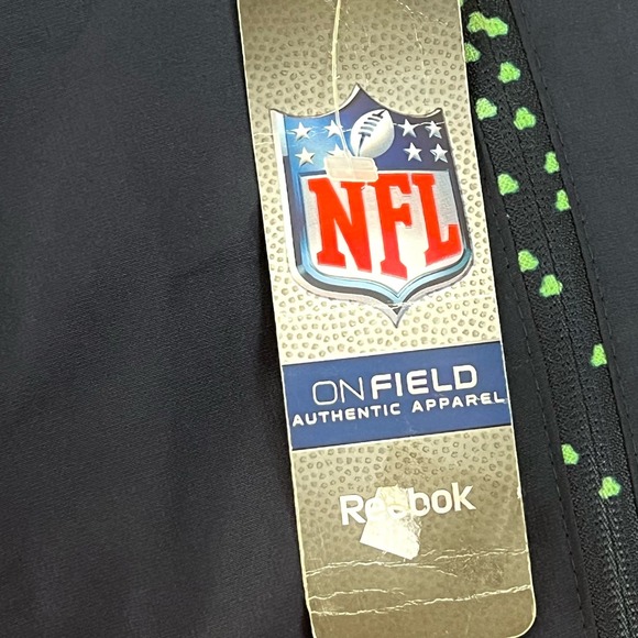 Seahawk Reebok NFL On Field men’s lightweight jacket - Picture 11 of 11